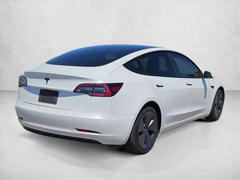 Used 2021 Tesla Model 3 Standard Range Plus RWD image 5