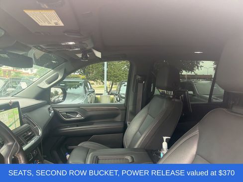 Used 2023 Chevrolet Suburban Z71 w/ Luxury Package AWD/4WD image 6