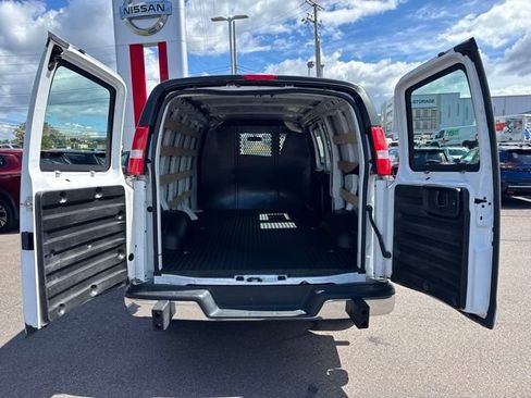 Used 2025 GMC Savana 2500 w/ Driver Convenience Package RWD image 20