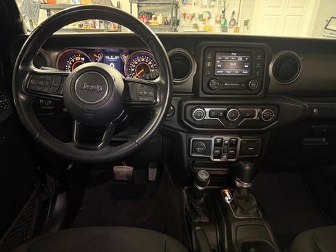 Used 2020 Jeep Wrangler Unlimited Sport S image 15
