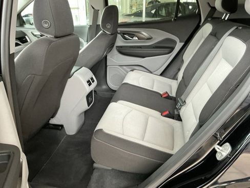 Used 2023 GMC Terrain SLE w/ Driver Convenience Package image 18