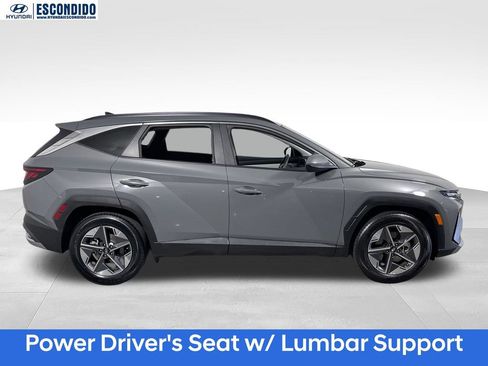 Certified 2025 Hyundai Tucson SEL FWD image 6