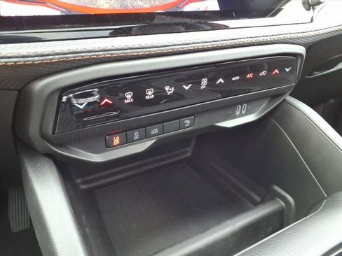 New 2026 Jeep Cherokee Limited image 18