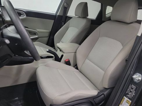 Certified 2023 Kia Soul LX FWD image 22