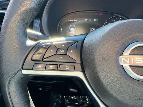 Used 2024 Nissan Kicks SV image 19