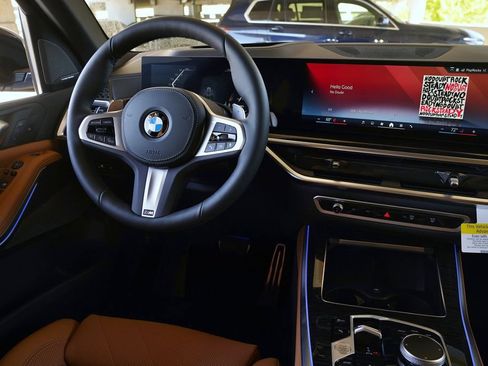 Used 2026 BMW X5 xDrive40i w/ M Sport Package AWD/4WD image 13