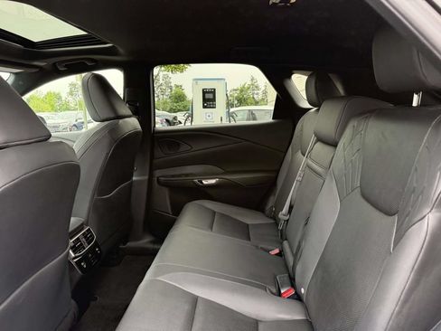 Used 2023 Lexus RX 350 Premium w/ Accessory Package AWD/4WD image 17
