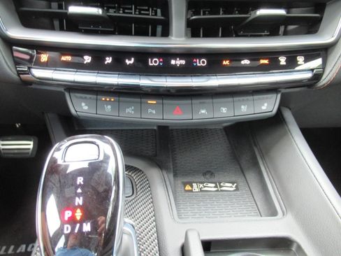 Certified 2025 Cadillac CT5 V w/ Technology Package AWD/4WD image 29