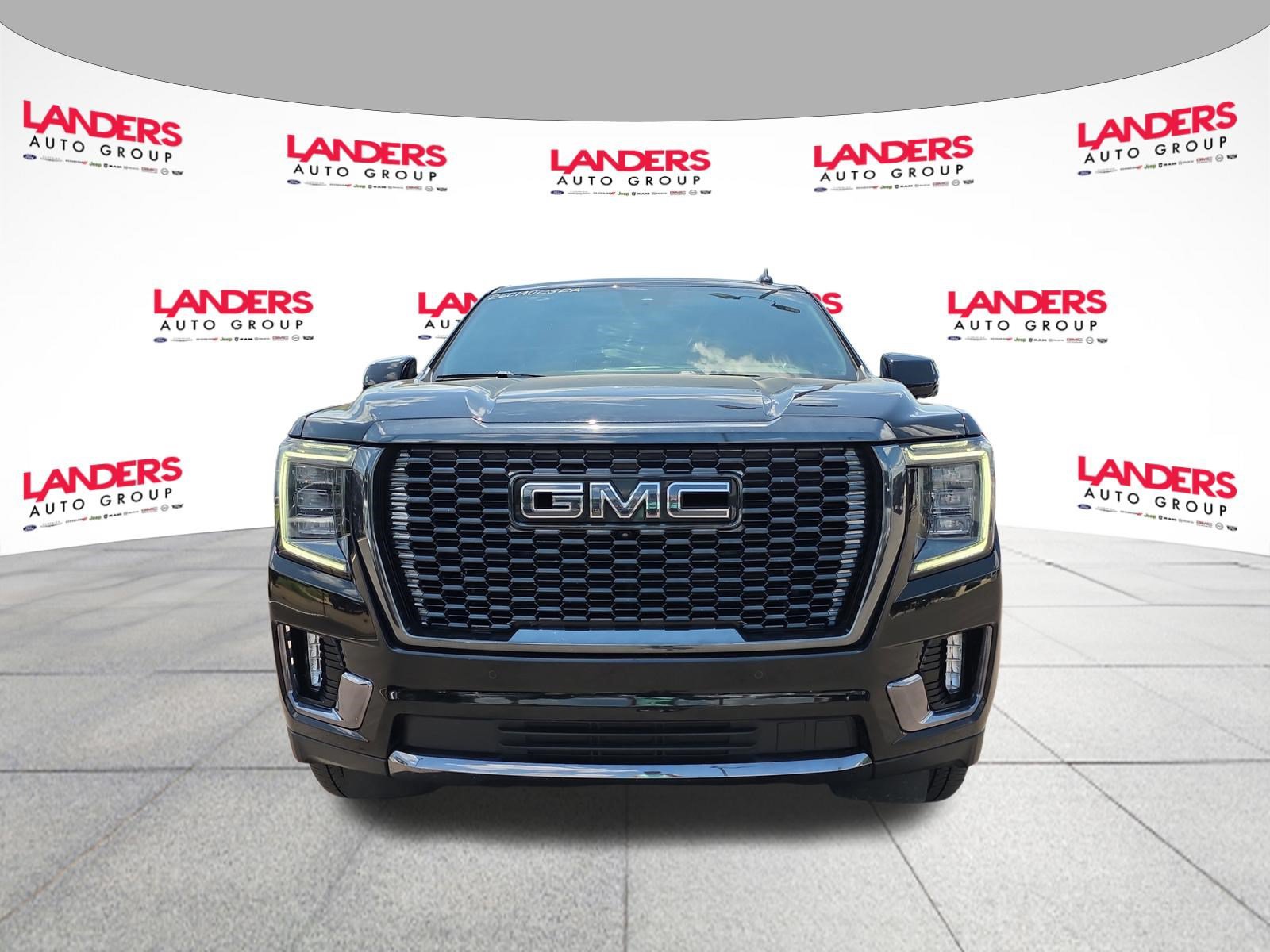 Used 2024 GMC Yukon Denali Ultimate AWD/4WD image 8