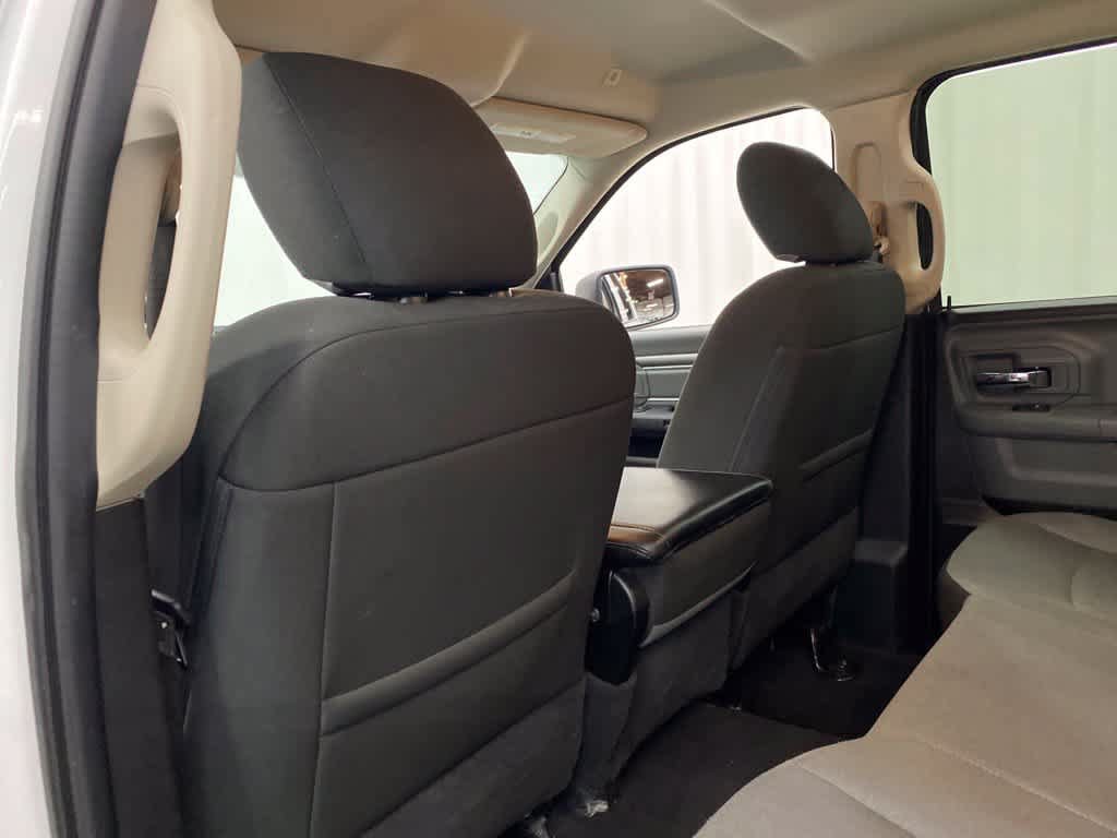 Used 2024 RAM 1500 Classic SLT AWD/4WD image 15