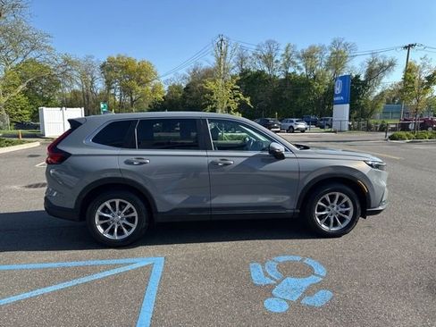 Used 2023 Honda CR-V EX-L image 9