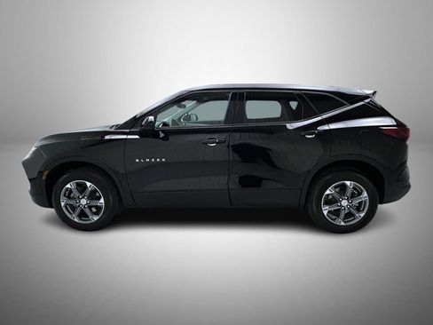 Used 2025 Chevrolet Blazer LT image 8