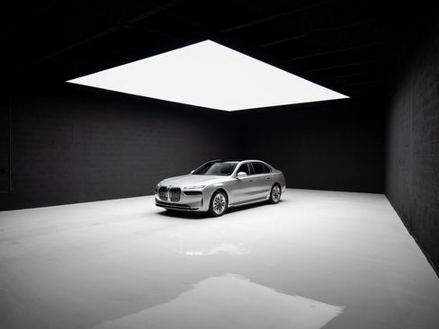 Used 2023 BMW i7 xDrive60 image 88