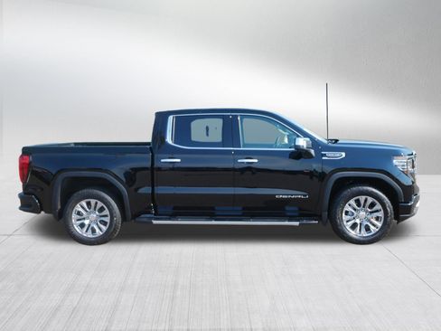 Used 2026 GMC Sierra 1500 Denali w/ Technology Package AWD/4WD image 8