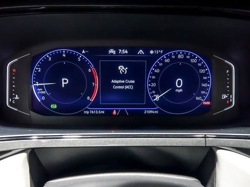 Used 2023 Volkswagen Taos SEL image 21