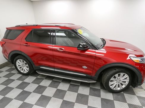 Used 2022 Ford Explorer King Ranch image 5