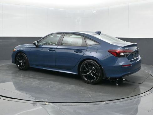 Certified 2025 Honda Civic Sport image 16