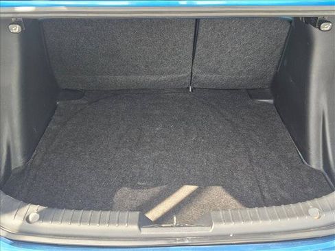 Used 2019 Toyota Yaris LE FWD image 6