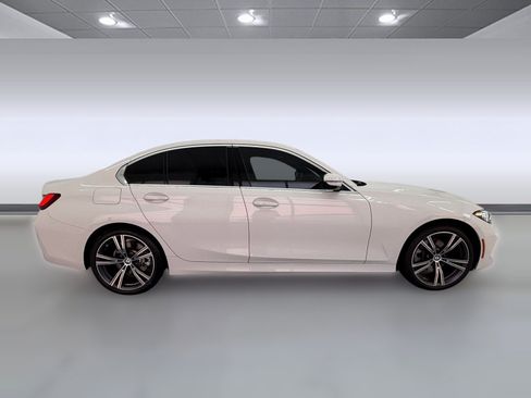 Used 2024 BMW 330i Sedan w/ Convenience Package RWD image 7