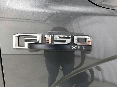 Used 2018 Ford F150 XLT image 9