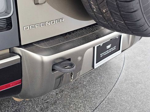 Used 2020 Land Rover Defender 110 X image 13