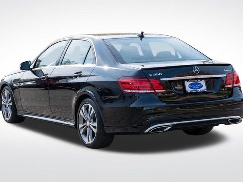 Used 2016 Mercedes-Benz E 350 4MATIC Sedan image 4