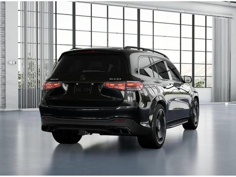 Used 2024 Mercedes-Benz GLS 63 AMG 4MATIC image 23