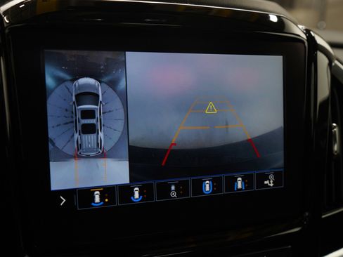 Used 2021 Chevrolet Traverse RS w/ LPO, Floor Liner Package image 31