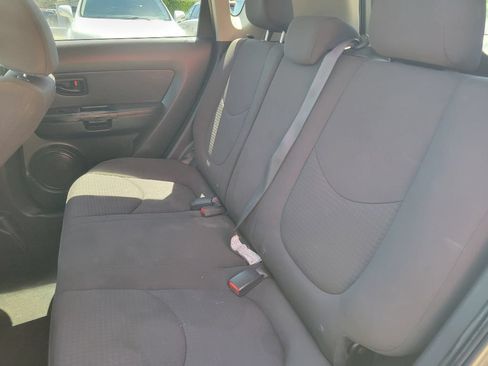 Used 2013 Kia Soul FWD image 14