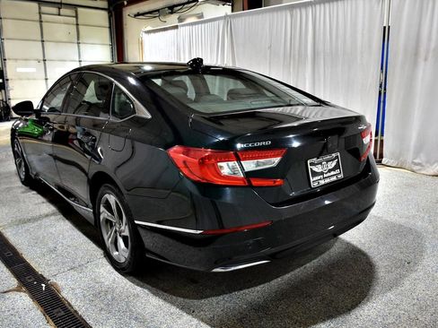 Used 2018 Honda Accord EX image 4