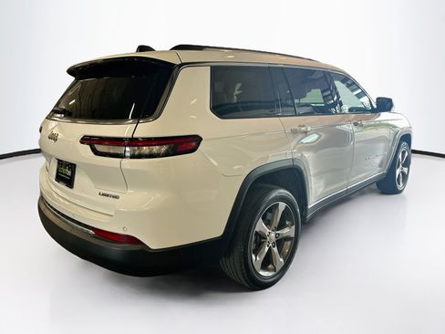 Used 2022 Jeep Grand Cherokee L Limited AWD/4WD image 9