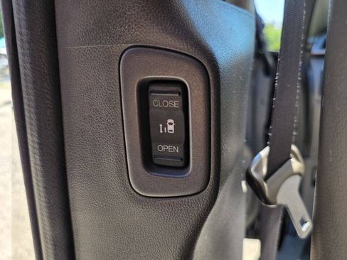 Used 2014 Honda Odyssey EX-L image 22