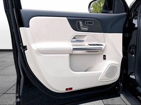 Certified 2026 Mercedes-Benz GLA 250 4MATIC image 23