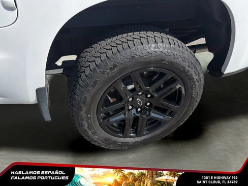 Used 2025 Chevrolet Silverado 1500 Custom Trail Boss AWD/4WD image 34