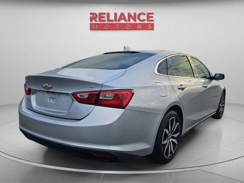 Used 2017 Chevrolet Malibu LT w/ Leather Package image 6