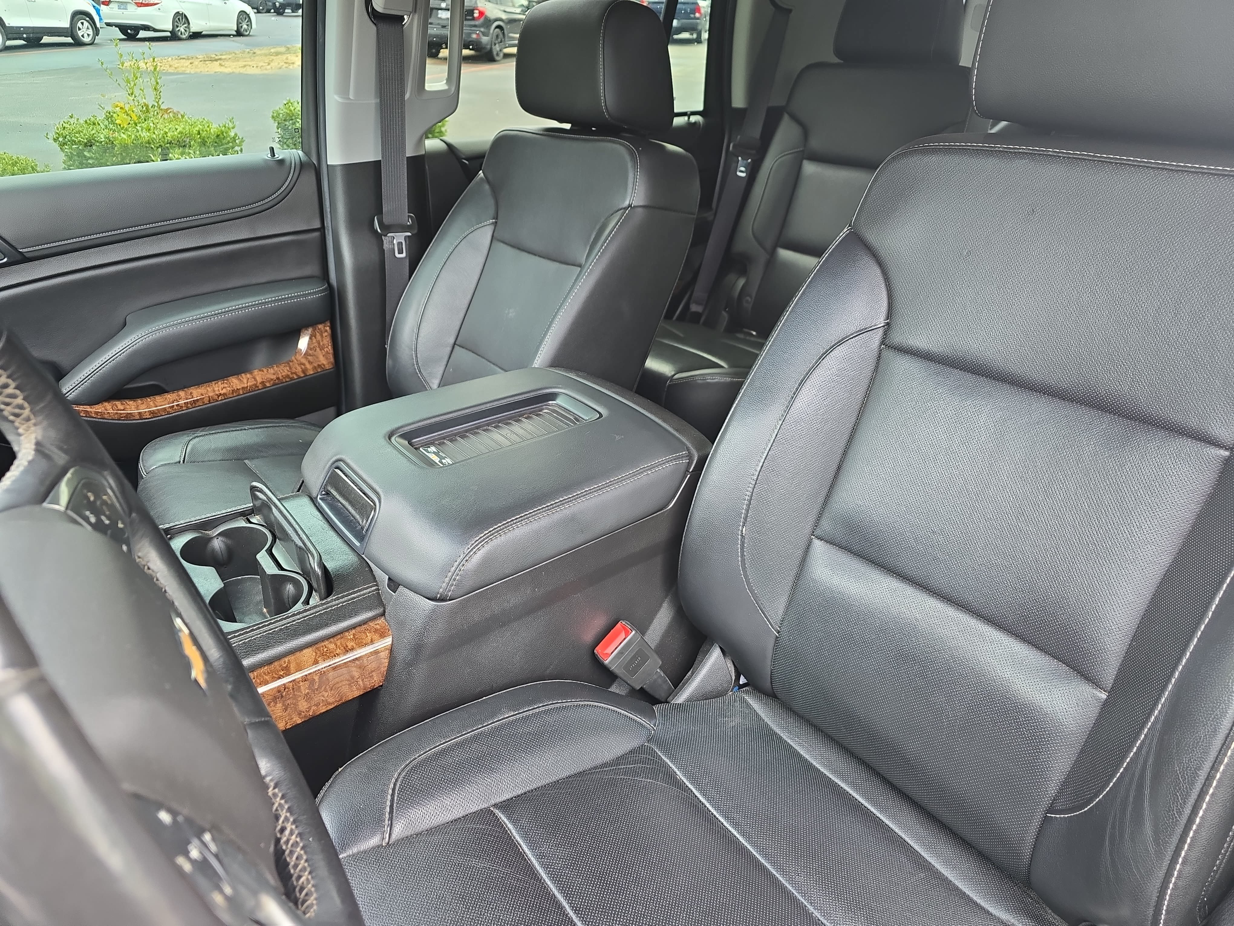 Used 2019 Chevrolet Tahoe Premier AWD/4WD image 13