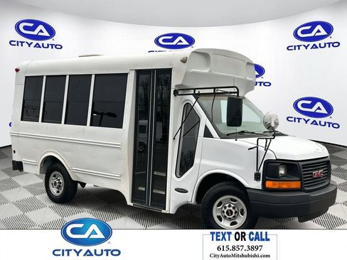 Used 2004 GMC Savana 3500 w/ School Bus Package image 1