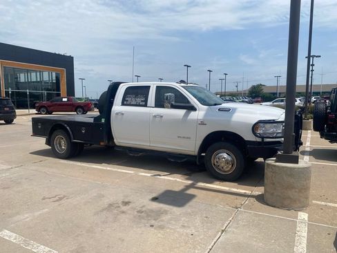 Used 2019 RAM 3500 Tradesman AWD/4WD image 1