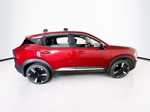 New 2026 Nissan Kicks SR w/ Cold Weather Package image 4