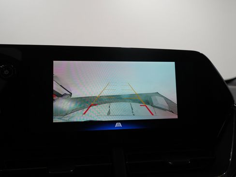 Used 2024 Chevrolet Trax LT w/ Driver Confidence Package FWD image 27