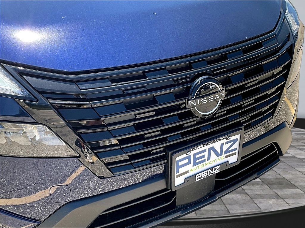 Used 2026 Nissan Rogue Dark Armor AWD/4WD image 36