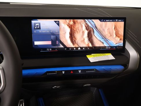 New 2026 BMW X3 xDrive30 w/ Premium Package image 5