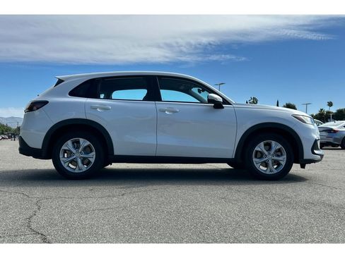 Certified 2023 Honda HR-V LX image 7