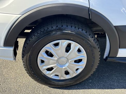 Used 2023 Ford Transit 350 XLT image 14