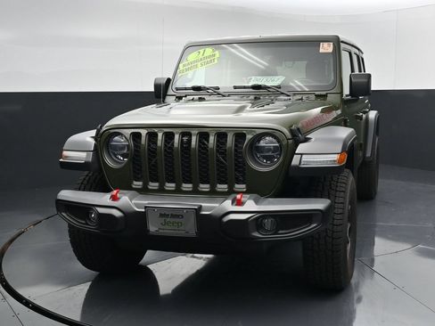 Used 2021 Jeep Wrangler Unlimited Rubicon AWD/4WD image 3