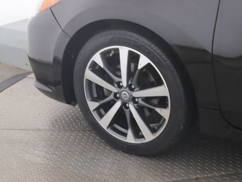 Used 2017 Nissan Altima 2.5 SR image 13