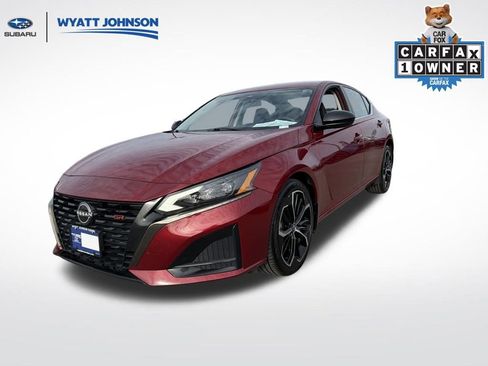 Used 2024 Nissan Altima 2.5 SR image 1