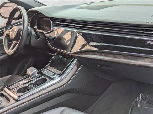Used 2021 Audi Q8 Premium Plus w/ Premium Plus Package image 24
