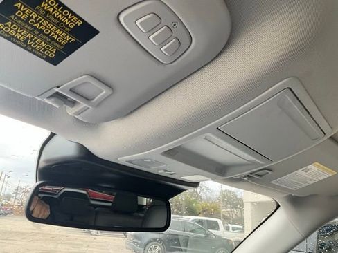 Used 2025 Ford Bronco Sport Badlands image 16