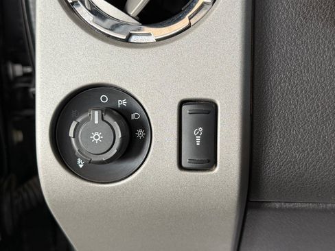 Used 2016 Ford F350 Lariat w/ Lariat Ultimate Package AWD/4WD image 16